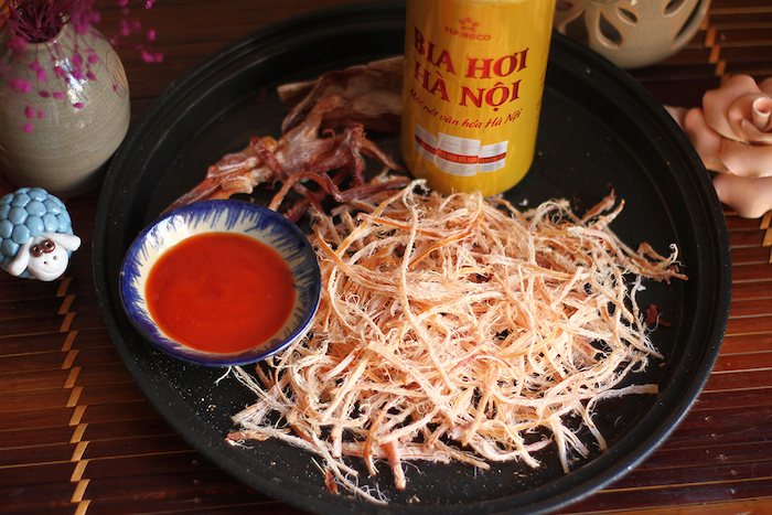 Mực khô luôn là mồi bén trong những bữa tiệc nhậu của đại đa số người Việt Nam