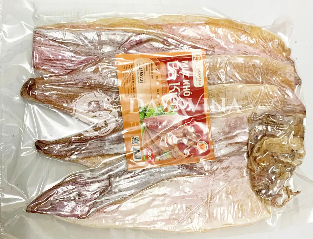 Mực khô Cô Tô DASAVINA luôn được đóng gói và hút chân không cẩn thận