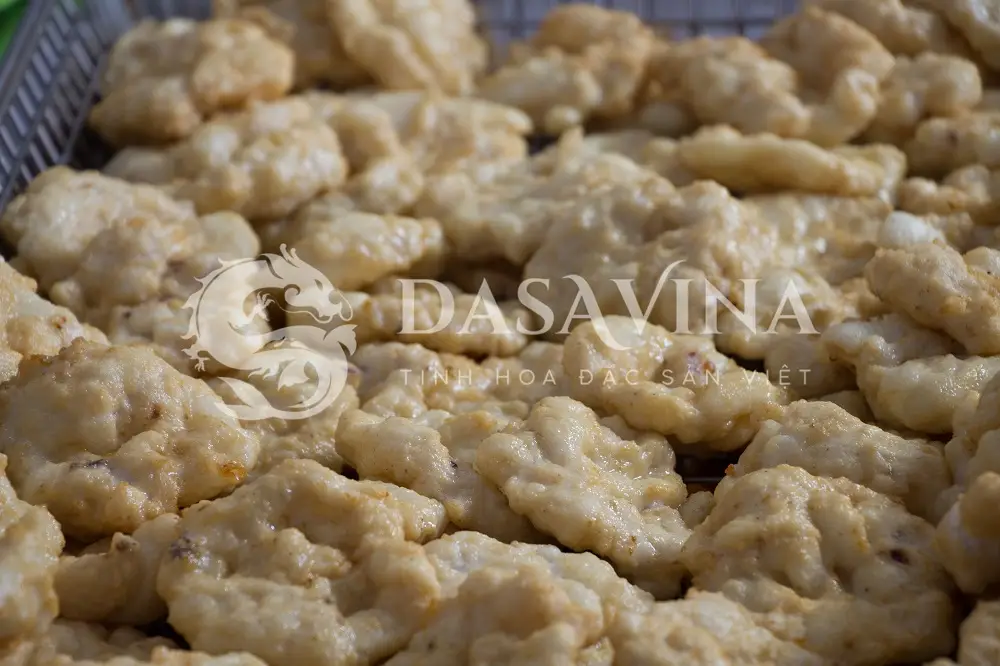 Chả mực DASAVINA là một trong những đặc sản Việt được khách nước ngoài yêu thích