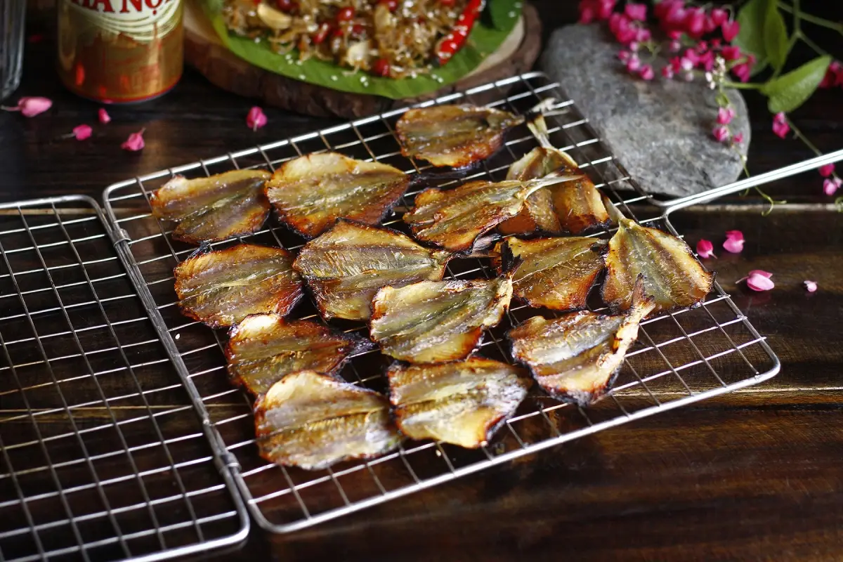 Cá chỉ vàng khô nướng thơm và dễ ăn