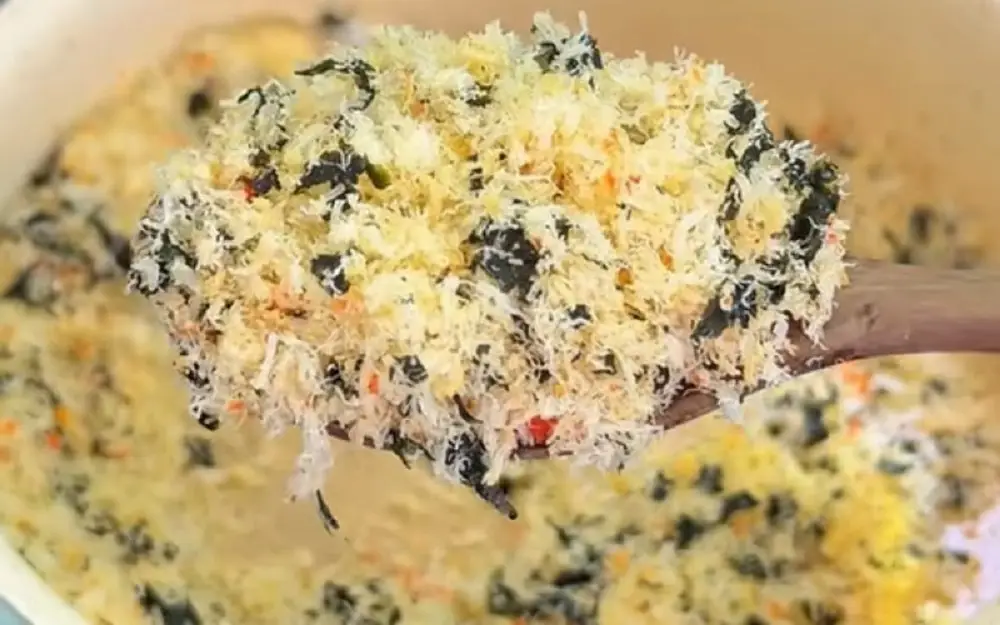 Ruốc tôm rong biển ăn kèm cùng cháo hoặc cơm đều rất bắt miệng