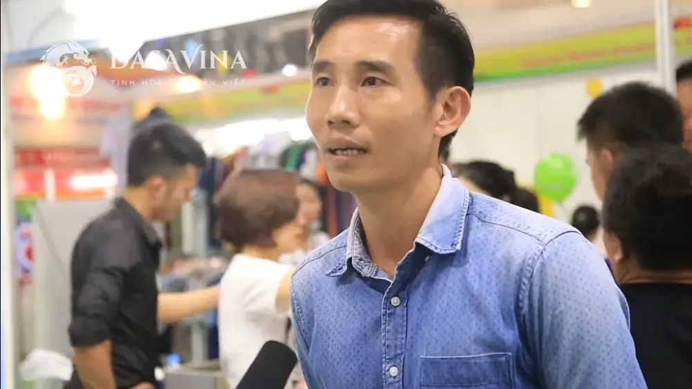 Anh Dũng trở thành đại lý phân phối chả mực DASAVINA tại Lào