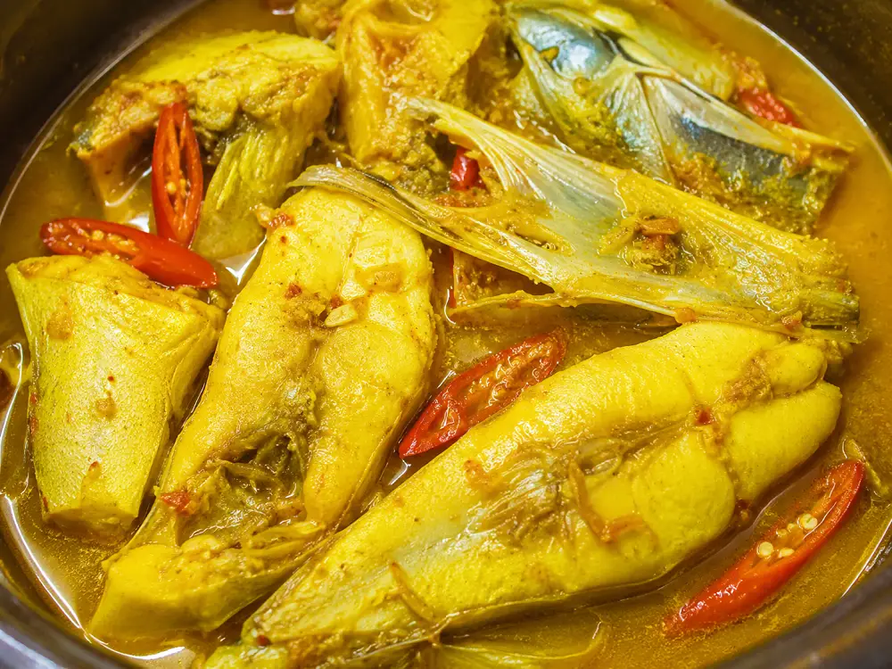 Kho cá bò với lượng nước vừa phải